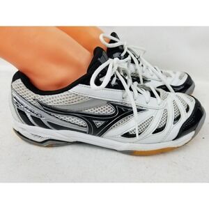 Womens Mazuno Wave Rally 5 White Black Running Shoes Athletic Sneakers SZ 9.5